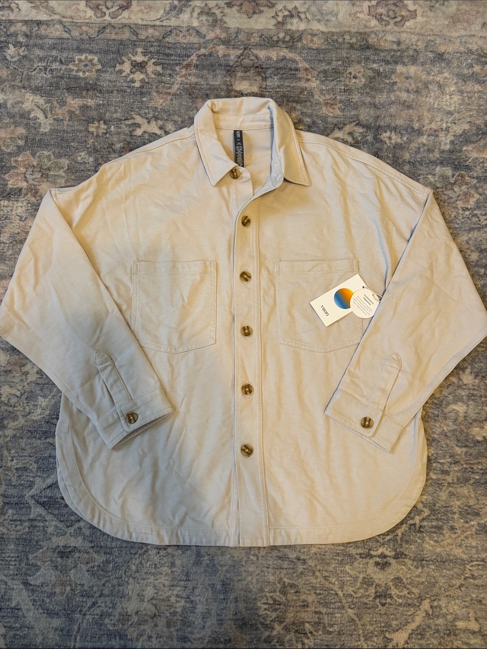 Vuori NEW with tags Women’s Light Beige Shirt Jacket
